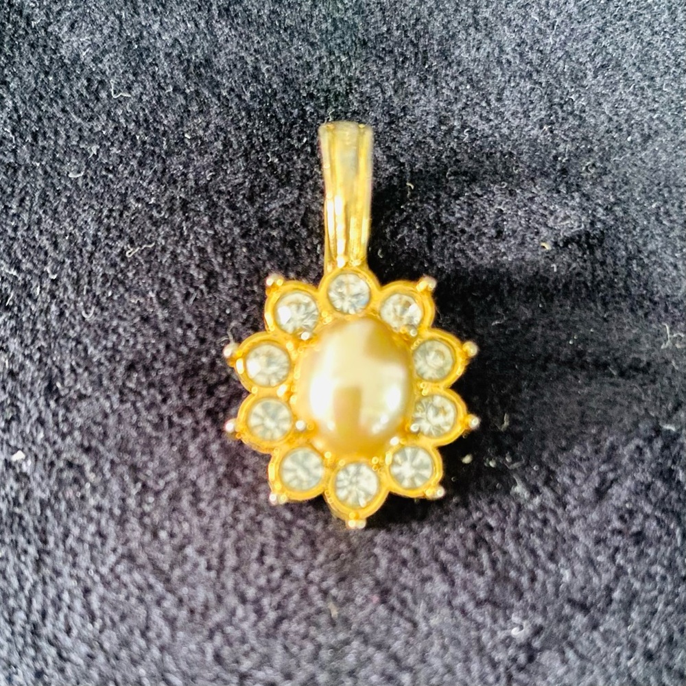 Vintage Signed Roman Quality Faux Oval Pearl Rhinestone Pendant.
